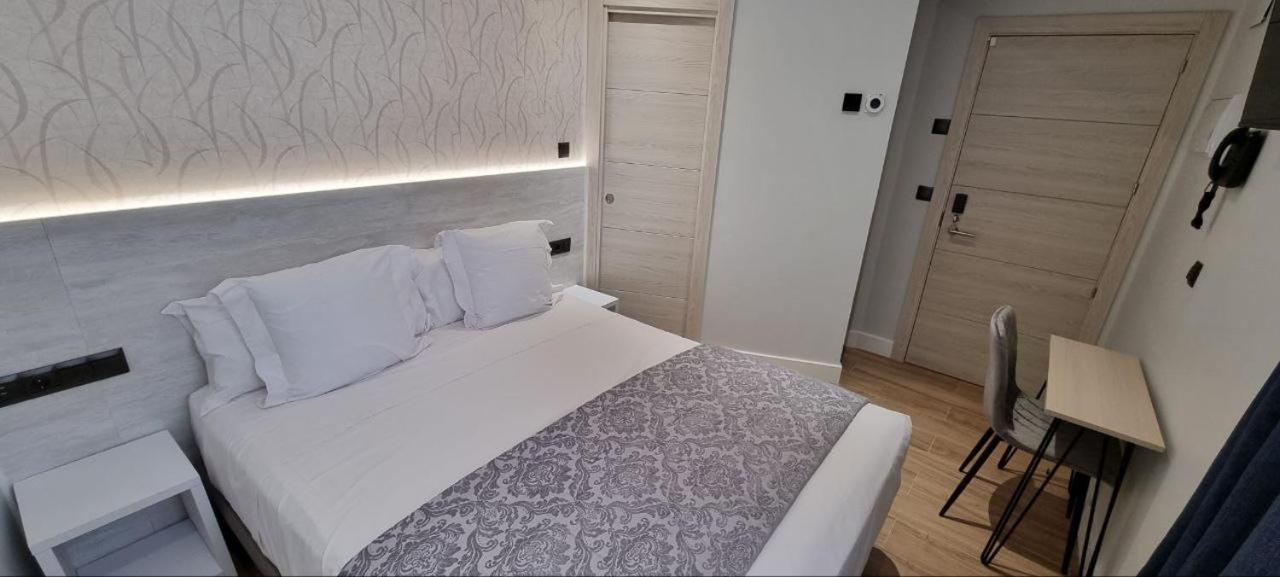 Ch La Petite Maison - Boutique - Madrid Luaran gambar